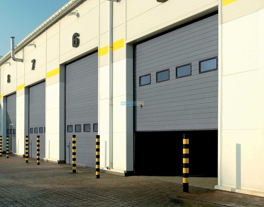 Промислові ворота Алютех або ролети для промислових цехів використовуються у великих складських будівлях, виробничих об'єктах, а також на будівельних майданчиках