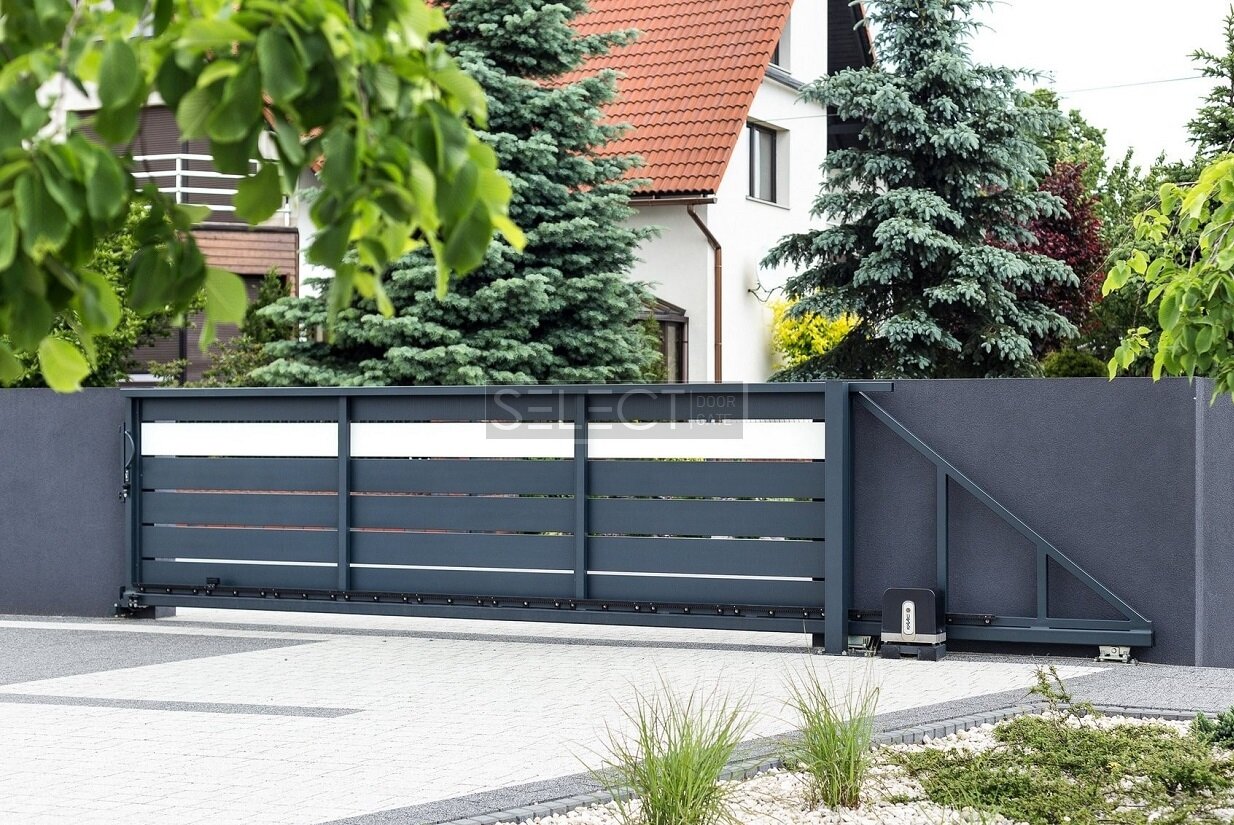 Стальные ворота и заборы для частного дома - производитель компания SELECT - Одесса