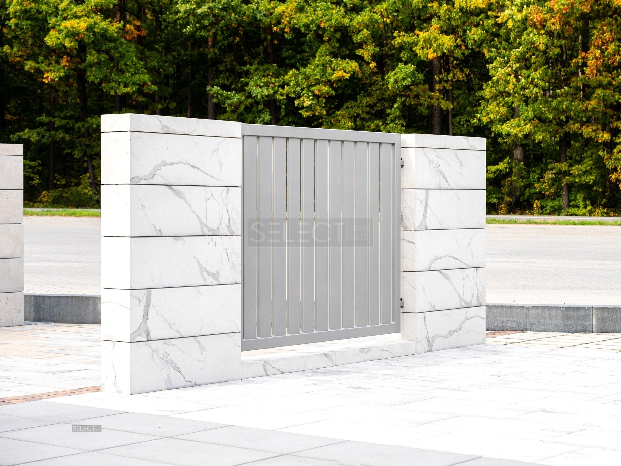 Паркан із монолітного бетону або блоку та секцій з металевих панелей - виробник СЕЛЕКТ