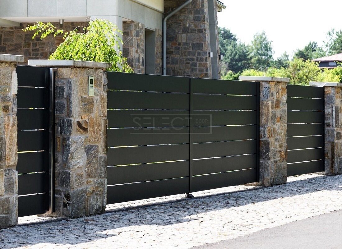 Красиві паркани для приватного будинку - виготовлення секцій металевих для огорожі