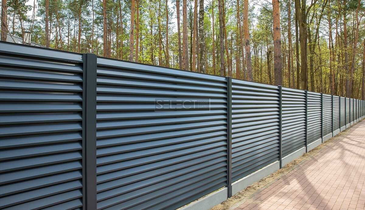 Секции стальные жалюзи на забор для частного дома купить - металлические уличные ограждения 