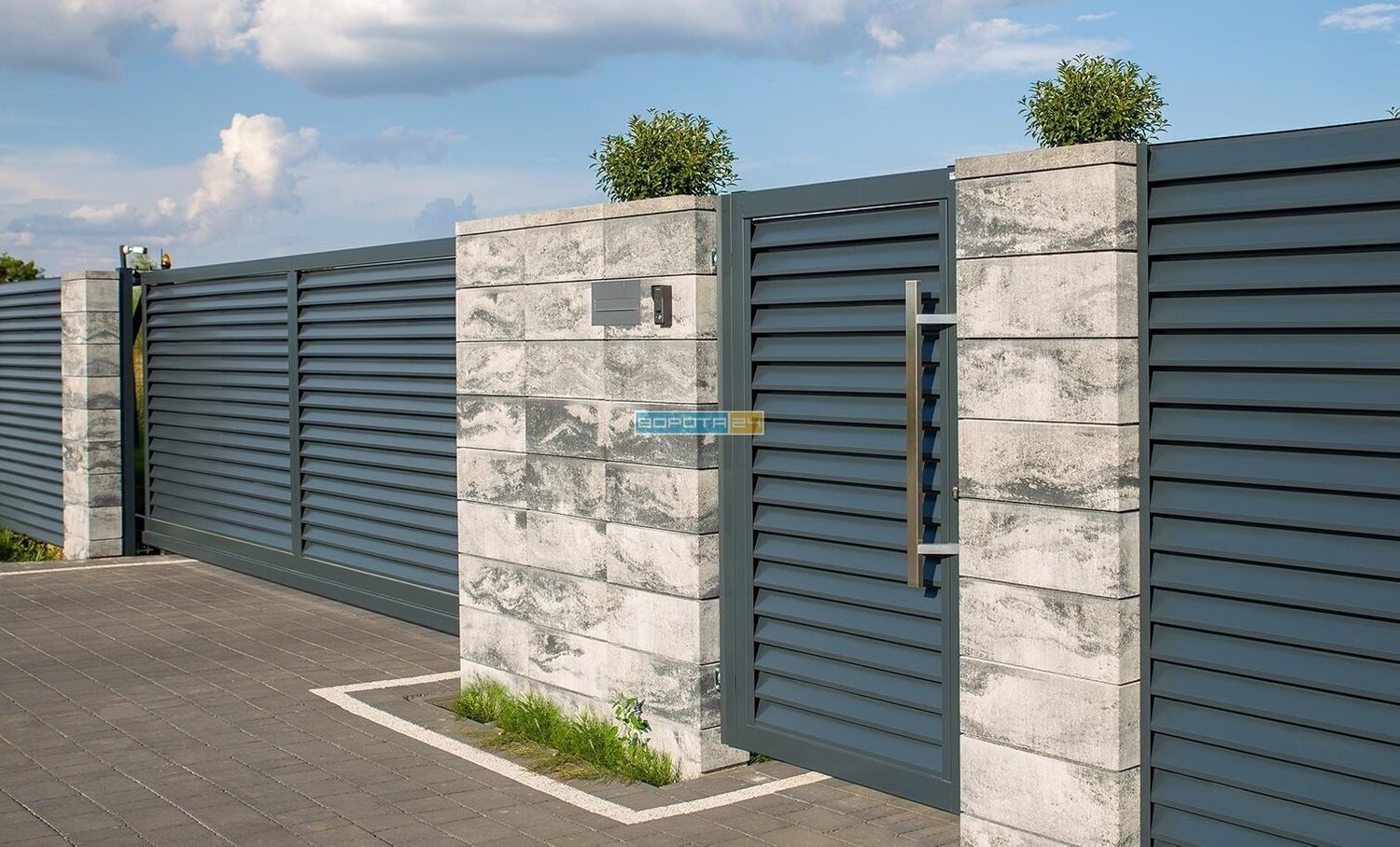 відкатні ворота і парканні секції з металу - серія SELECT JALUZI - виготовлення та встановлення